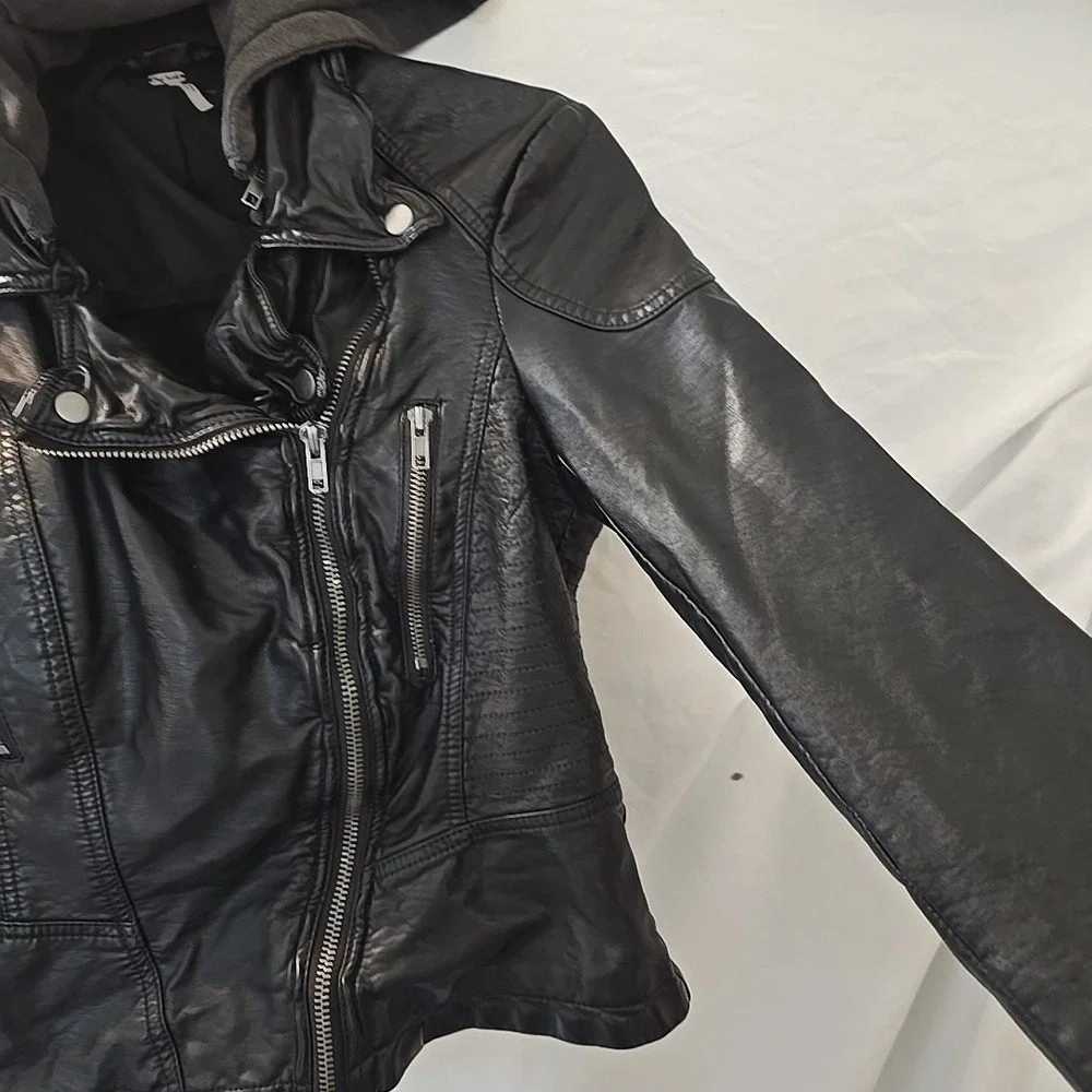 Free‎ People Soft Leather Jacket Moto Bomber Detachable Hood Black Size 4